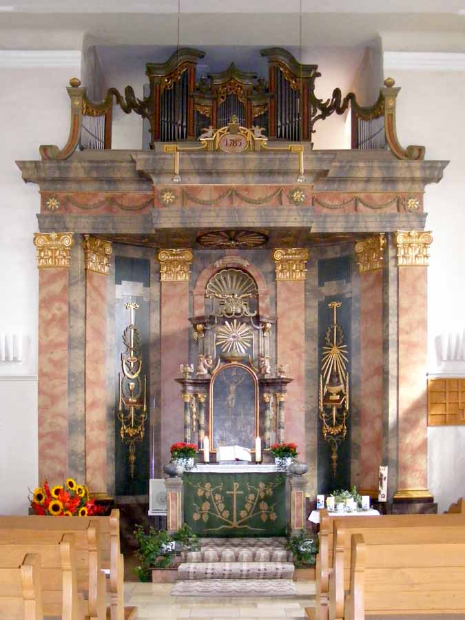 Kirchen um Bartenstein - Evangelische Kirche in Ettenhausen Kanzelwand