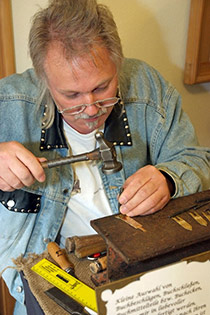 Kirchberger Büchermarkt 2012 in der historischen Altstadt von Kirchberg Jagst - Buchrestaurator-Bernhard-Gabert
