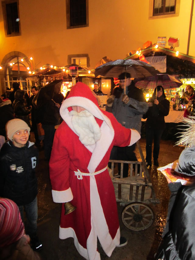 Schrozberger Weihnachtsmarkt - Der Nikolaus kommt