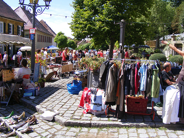 Brunnen- und Straßenfest in Bartenstein 2012 - Der Flohmarkt