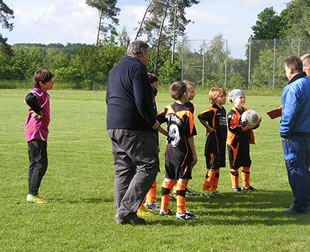 TSV-Bartenstein - Die Fussballer treffen sich auf dem Sportplatz Bartenstein